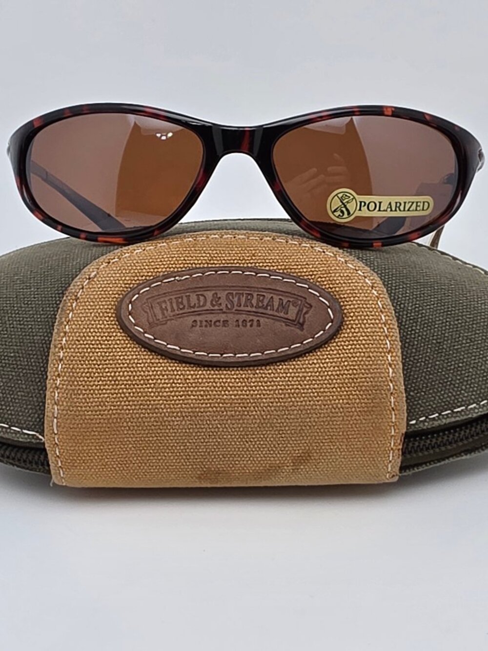 Field & Stream Cascade Tortoise Frame Polarized Brown Lens Sunglasses w/ Case